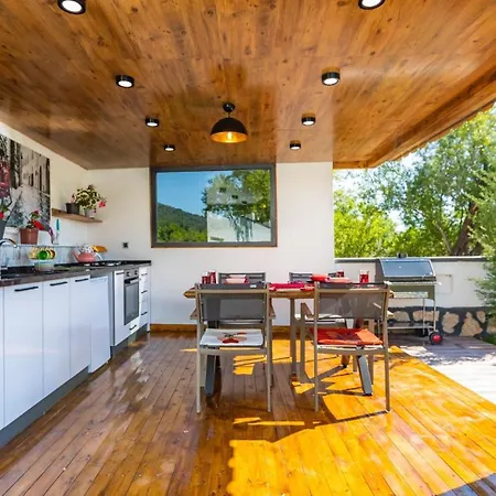 Saribelen Village 2 Bedroom With Garden And Private Pool Villa *