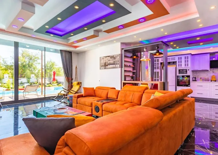 Saribelen Village 2 Bedroom With Garden And Private Pool Kalkan