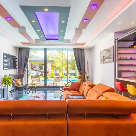 Saribelen Village 2 Bedroom With Garden And Private Pool * קלקן