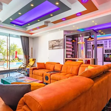 Saribelen Village 2 Bedroom With Garden And Private Pool Kalkan