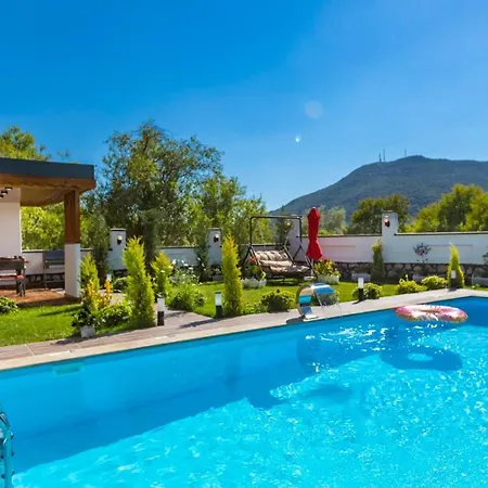 Villa Saribelen Village 2 Bedroom With Garden And Private Pool