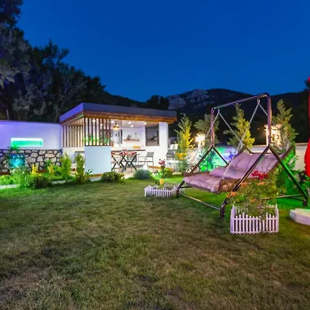 Saribelen Village 2 Bedroom With Garden And Private Pool Villa *