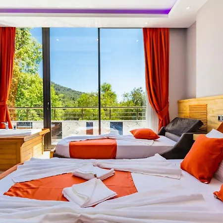וילה Saribelen Village 2 Bedroom With Garden And Private Pool