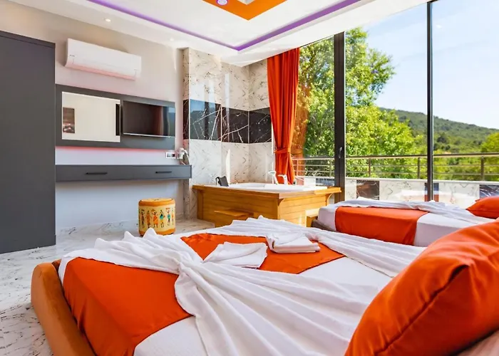 Saribelen Village 2 Bedroom With Garden And Private Pool